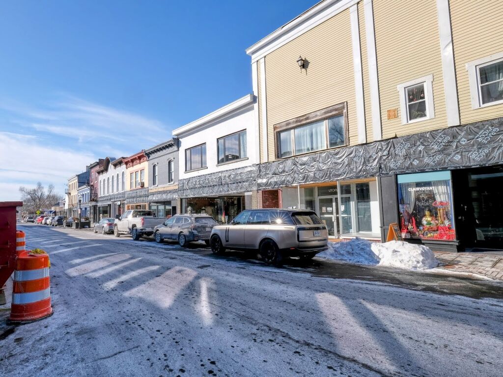 City Making Another Bid to Find Someone to Fix Uptown Facades